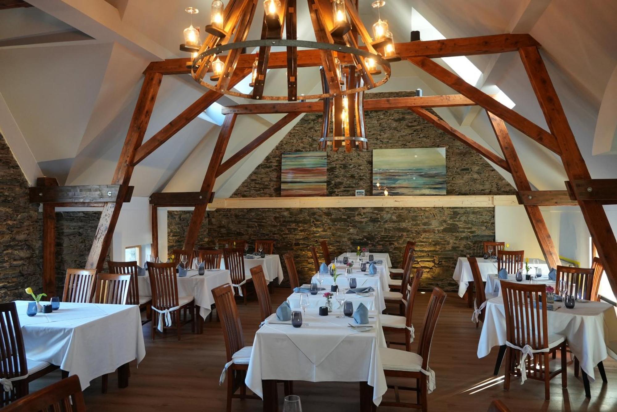 Altes Kelterhaus & Plein Hotel By Markus Plein Wintrich Bagian luar foto