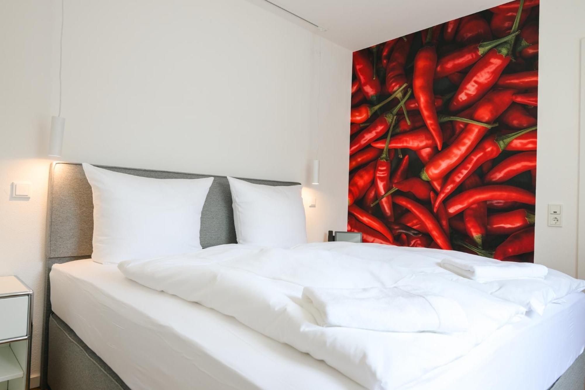 Altes Kelterhaus & Plein Hotel By Markus Plein Wintrich Bagian luar foto