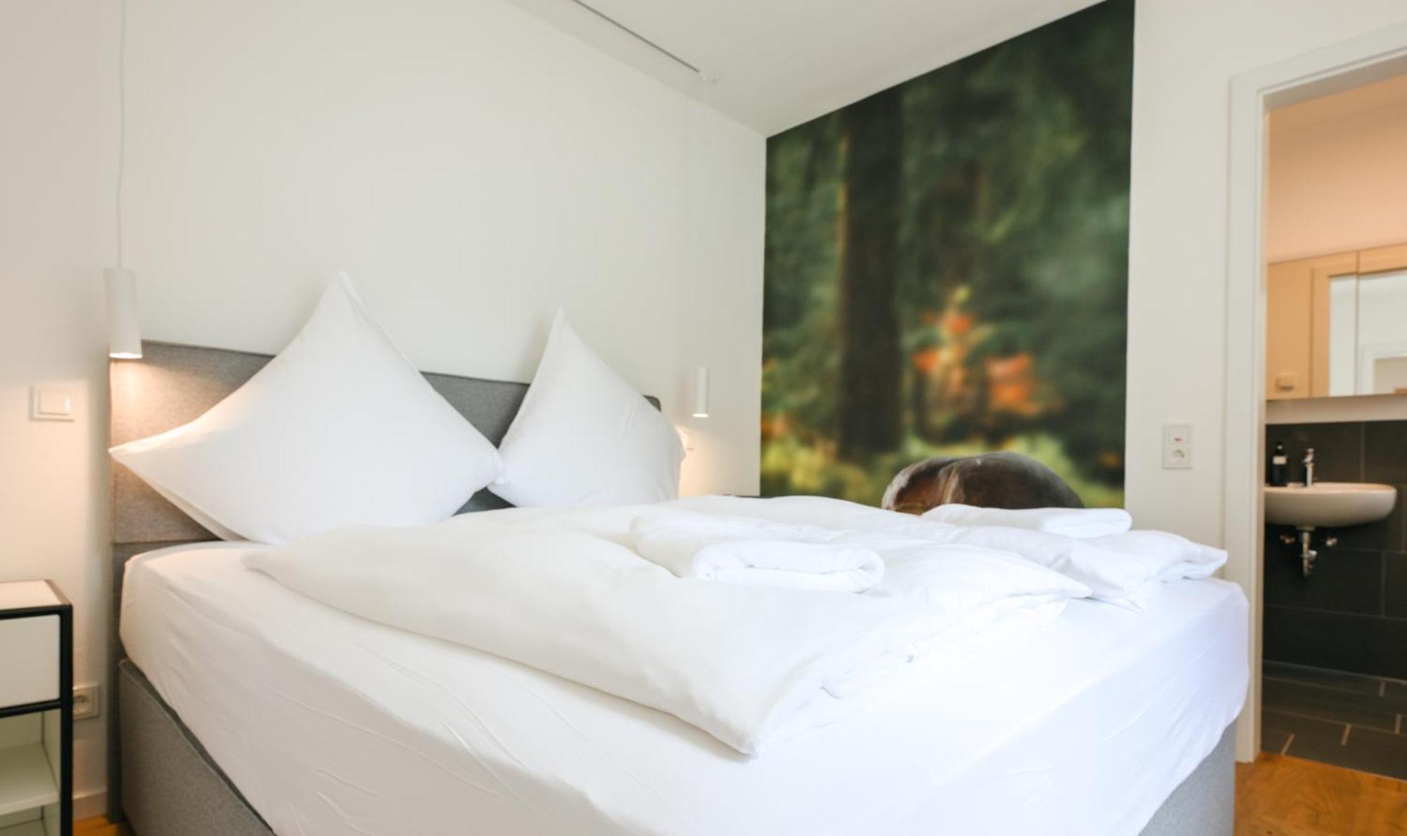 Altes Kelterhaus & Plein Hotel By Markus Plein Wintrich Bagian luar foto